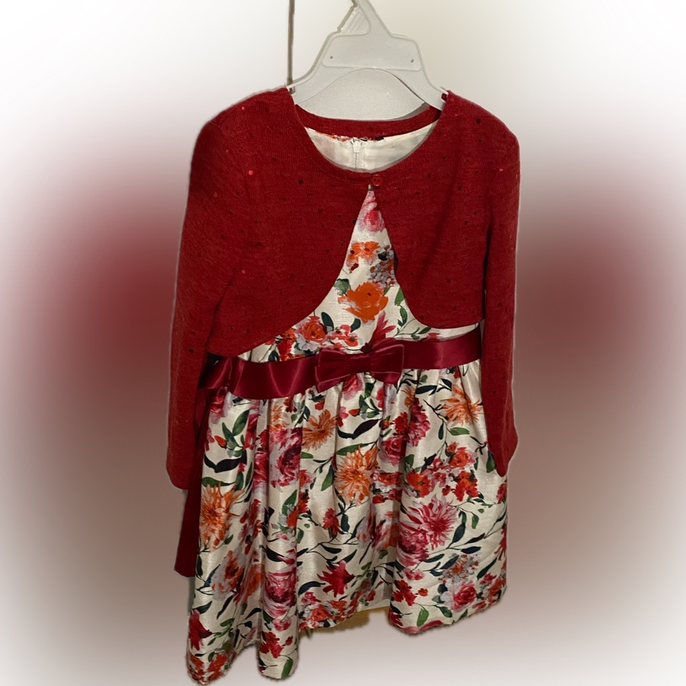 EUC Dress was only worn once for an occasion.